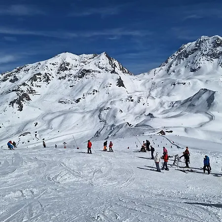 Ski-inski-out With Mont Blanc View Apartamento